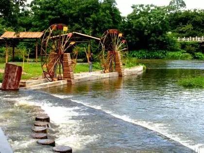 这是一条拯救南宁人春节聚会的微信