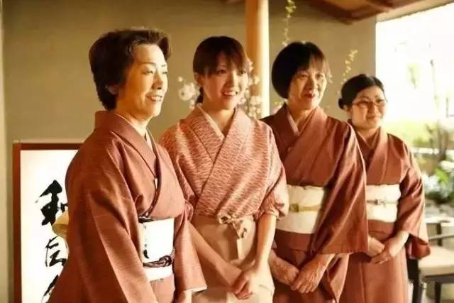 为什么大家都喜欢买日系车,为什么大家都买丰田