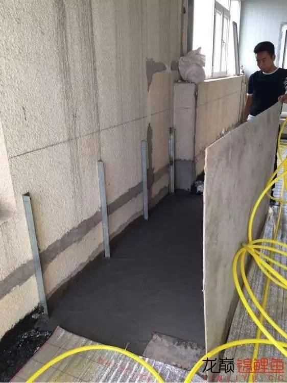 地缸里面漂浮的粉末怎么解决,粘的地缸怎么干得快