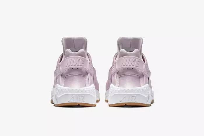 粉色大牌鞋子推荐,情侣鞋潮鞋品牌推荐