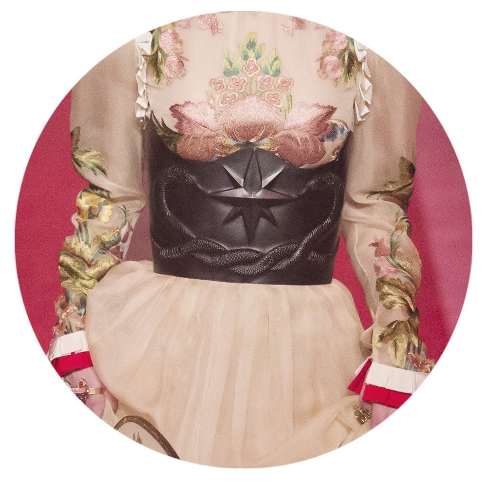 kyliejenner的穿搭,kyliejenner最新穿搭