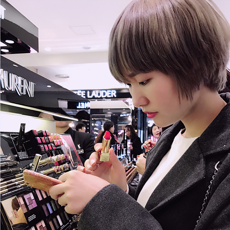 嘴唇周围干燥起皮怎么快速补水,快速解决嘴唇起皮的小妙招