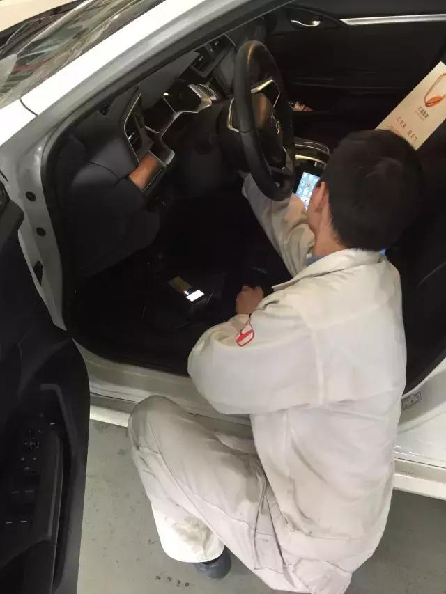 十代思域加价提车,第10代本田思域全款要多少钱