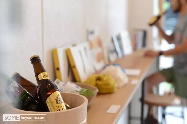 骑自行车很优雅,骑单车就得骑出优雅的感觉