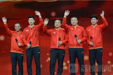 江苏卫视春晚点评,收视率第一名江苏卫视