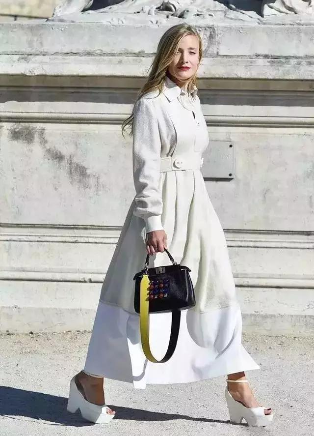 angelababy杨幂黑白礼服,杨幂杨颖穿的条纹荷叶裙