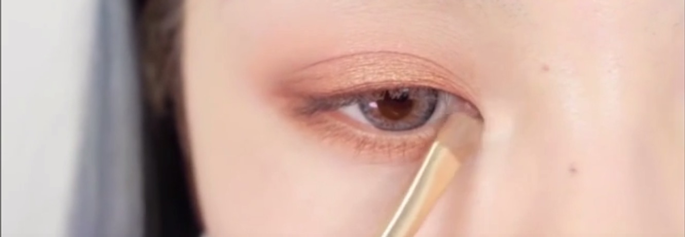 一款具有减龄效果的妆容,一款清新的女神妆容