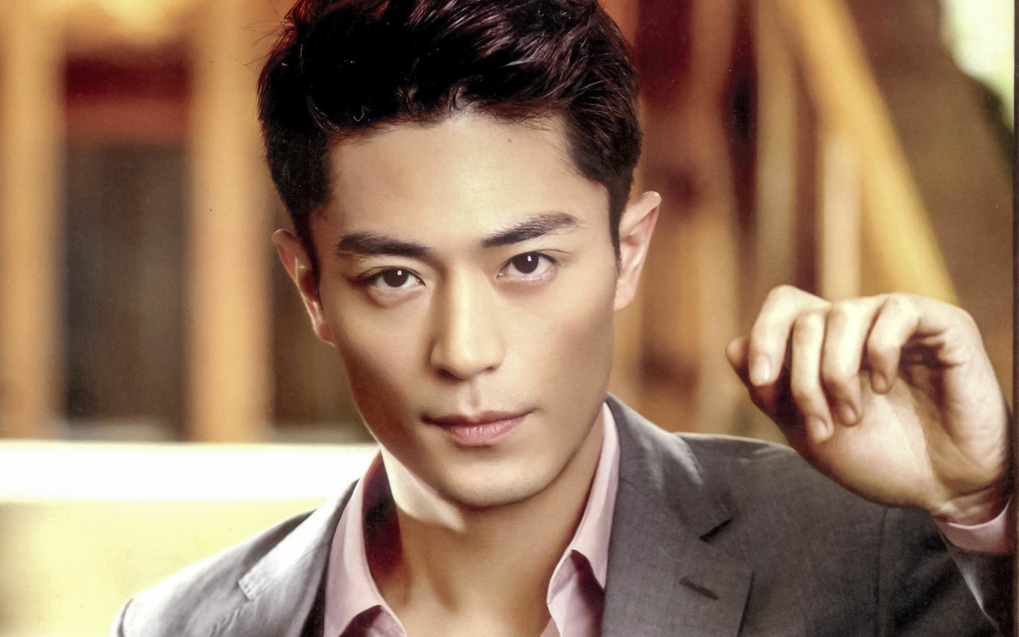 霍建华怎么老成这个样子了,霍建华是个什么样的人