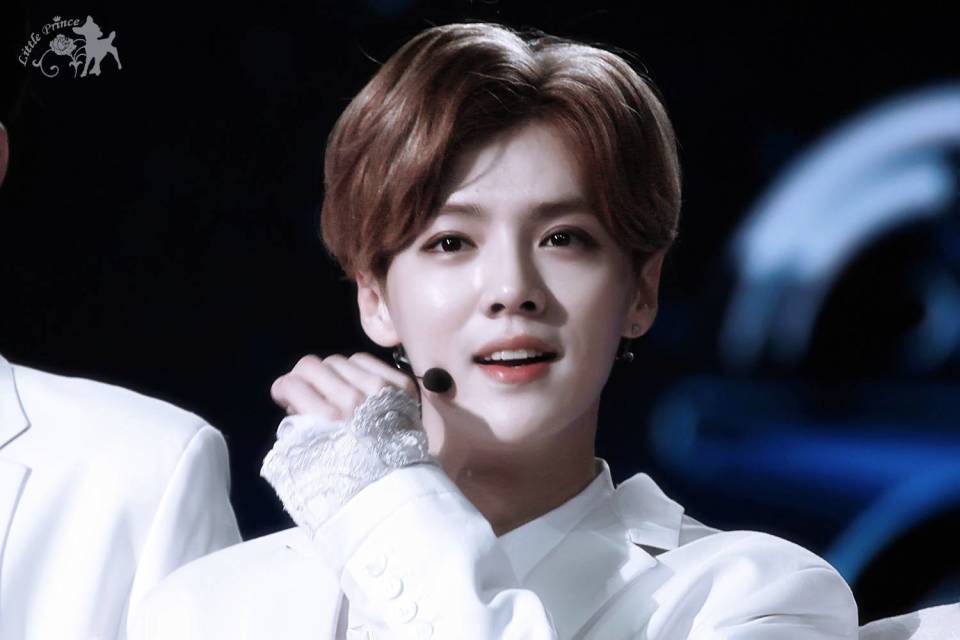 鹿晗最火的一首歌,鹿晗为什么被称为顶流