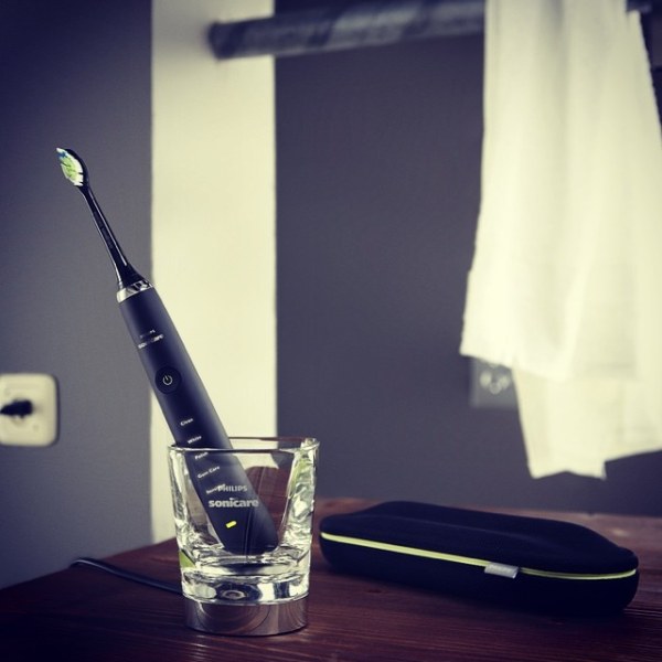 怎么提醒男朋友情人节送礼物 (怎么回复男朋友送的情人节礼物)