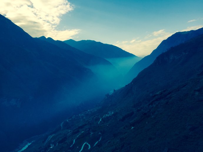 行走的力量——遇见最美虎跳峡