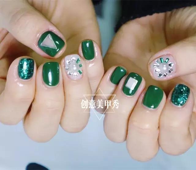 永不过时的5款美甲你做过几款,再不做美甲就要疯了音频