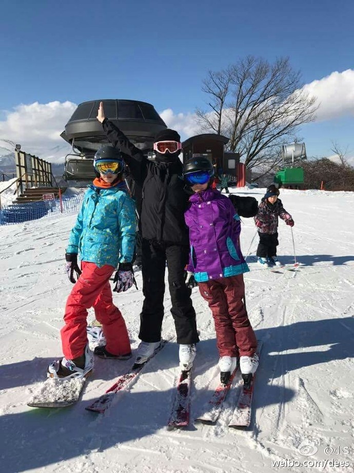 安吉考拉的视频,安吉考拉海边度假