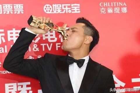 刘烨最时尚的面孔 (刘烨亚洲最时尚面孔)