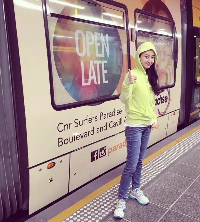 那个一言不合买高定的小公主，终于要红了