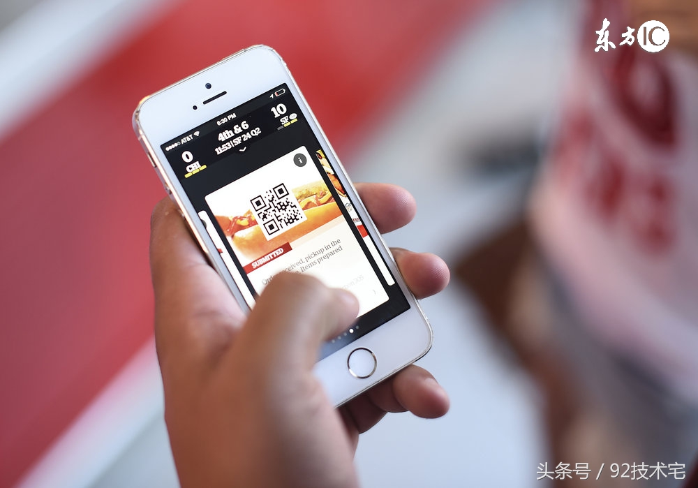 万能钥匙链接WIFI后，怎么能不root获取到无线密码呢？