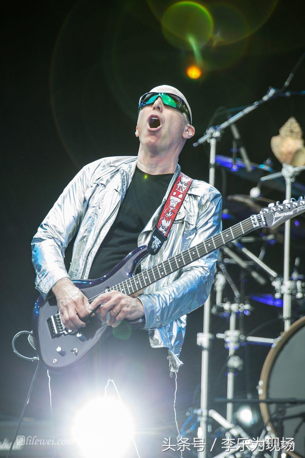 joesatriani弹木吉他,吉他大师joesatriani