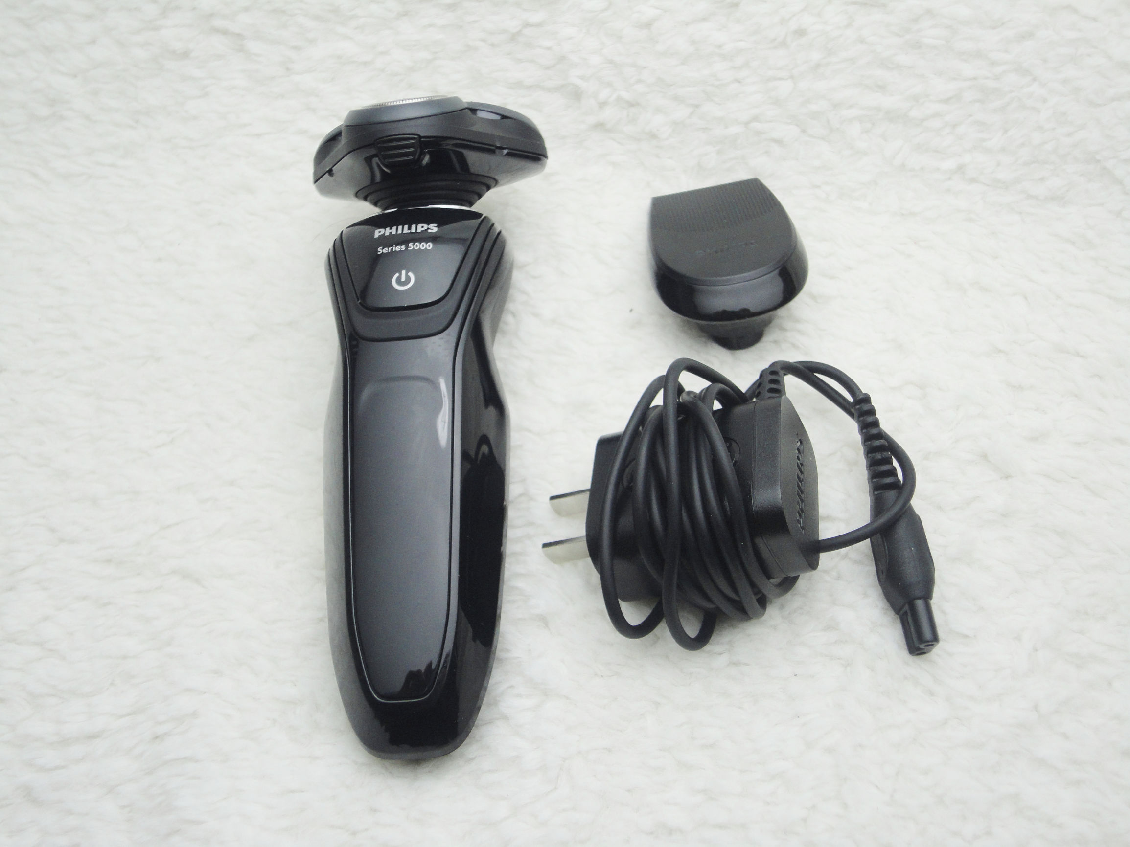 男人的“面子”——飞利浦电动剃须刀测评