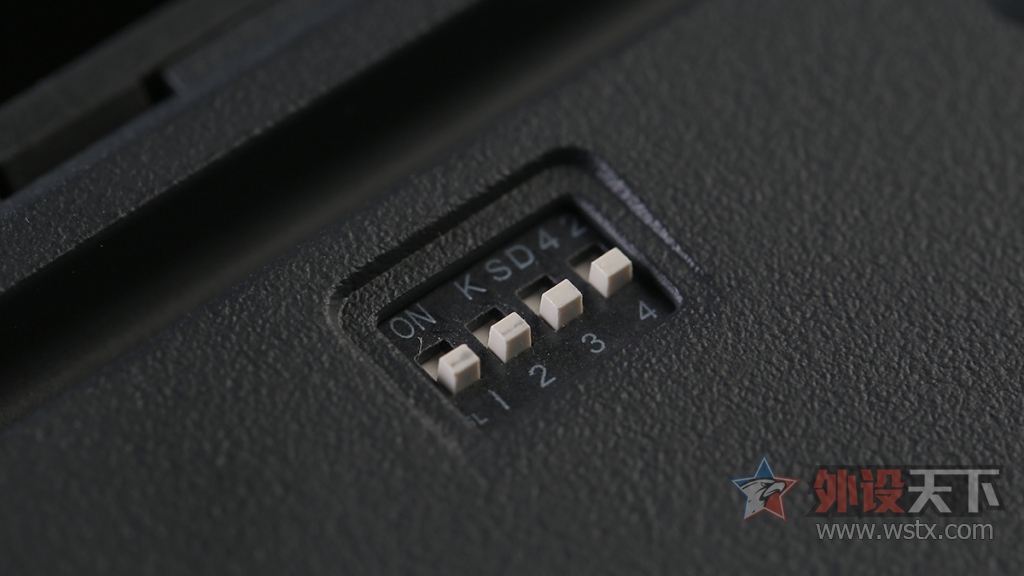 利奥博德键盘型号区别,利奥博德和燃风键盘对比