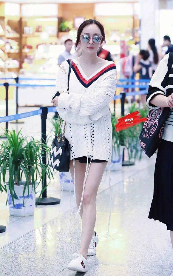 古驰小白鞋哪款最经典,gucci古驰tennis1977系列女士小白鞋