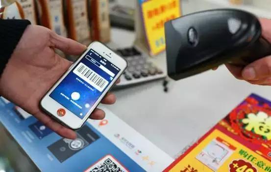 一年卖掉100亿！20年前的小卖铺，如何成为中国便利店之王？