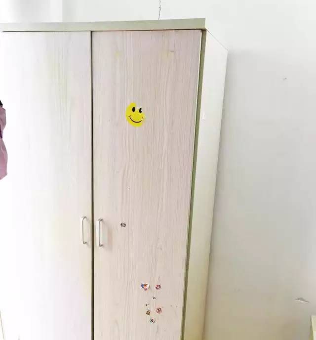 暗黑风格出租屋改造,暗黑房子出租