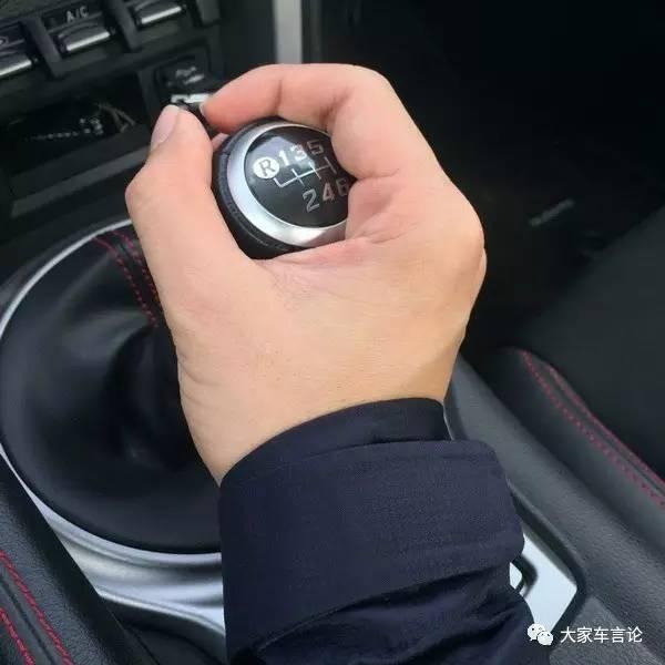 节操卓与YYP小老婆们的私奔日记，MX-5山路对比BRZ