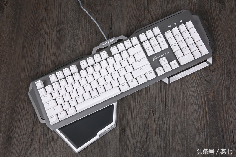 网咖游戏机械键盘好吗,高端网咖游戏键盘推荐