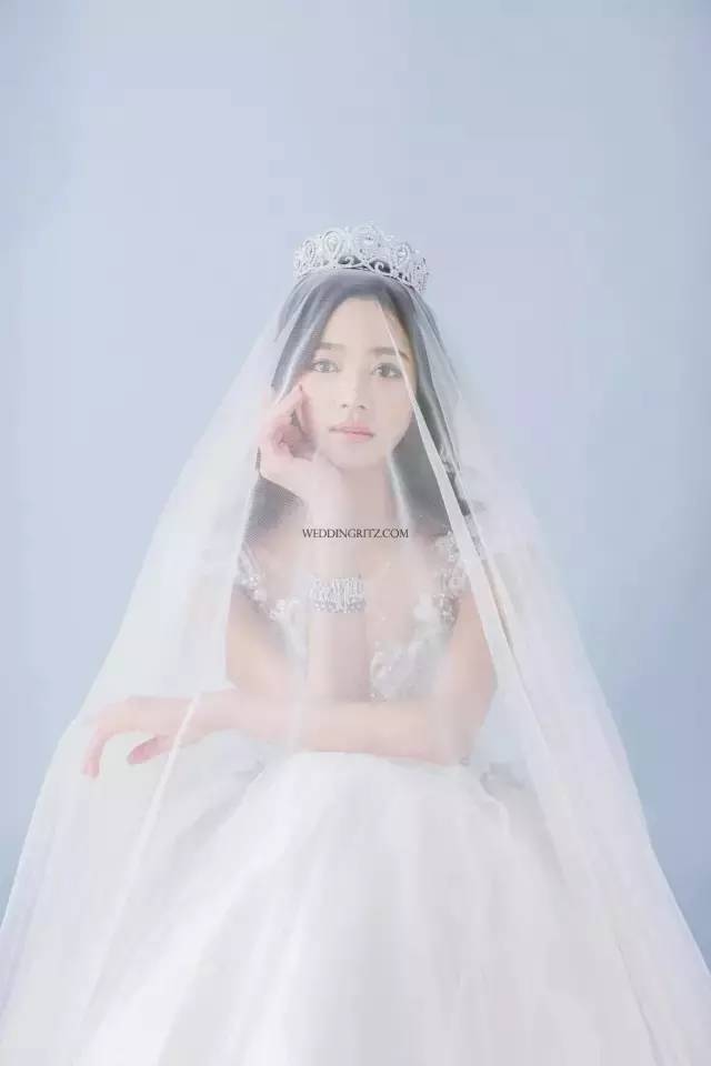 婚纱照夜景闪光灯摄影技巧,室内婚纱复古暖光怎么拍摄