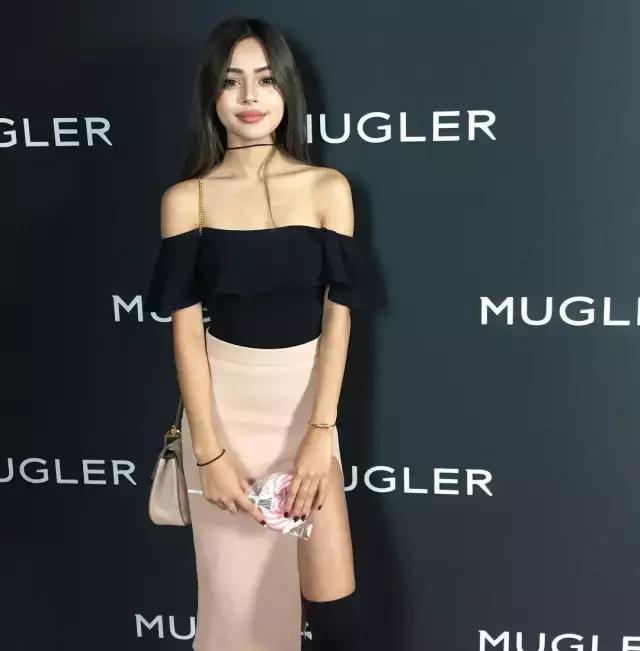 朴灿烈的个人抖音,抖音网红版朴灿烈