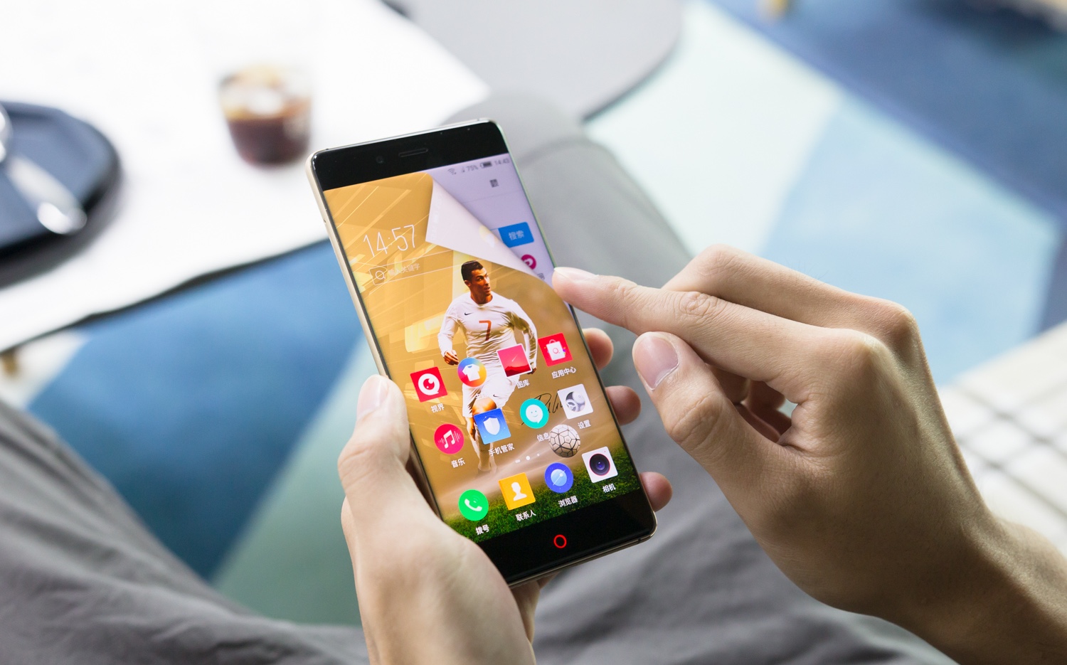 努比亚c罗,c罗与努比亚