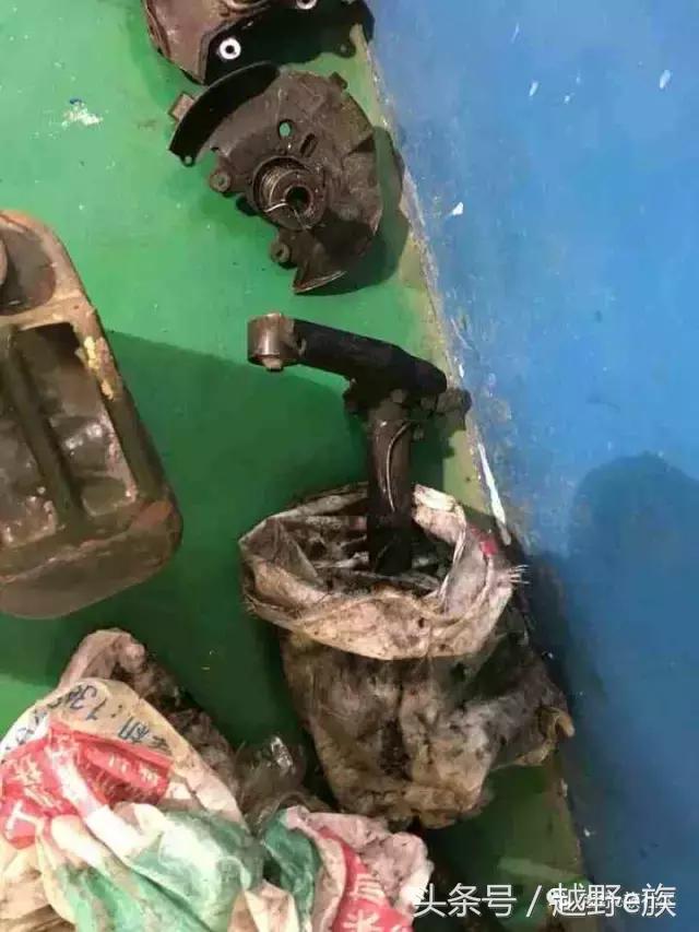 2015猎豹黑金刚四驱,黑金刚机械四驱怎么操作