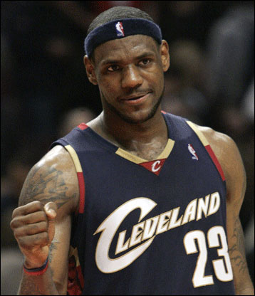 勒布朗詹姆斯超越马龙,勒布朗詹姆斯场均得分