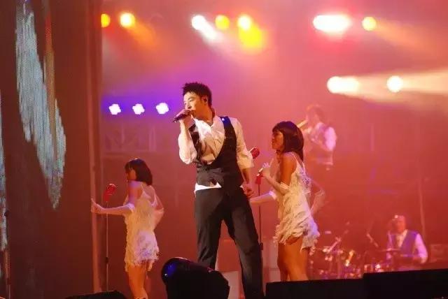 新华路武汉足球,武汉足球历程