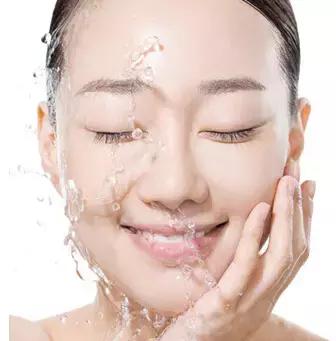 水油不平衡长痘适合的护肤品,适合混油皮长痘的护肤品