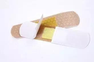 创口贴没什么用为什么要用创可贴,创口贴不能贴什么伤口