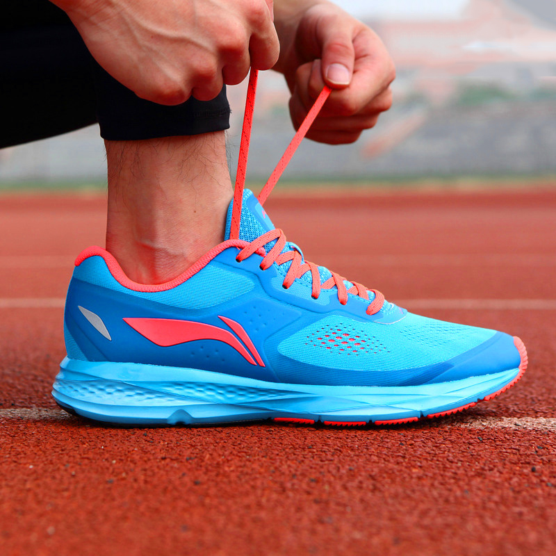 鍚堣剼鐨勬墠鏄渶濂界殑,鍚堣剼鐨勯瀷瀛愯兘绌垮悧