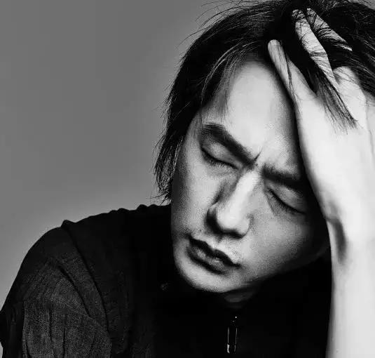 成都妹儿请注意！整容不用去医院，剪个短发也可以！