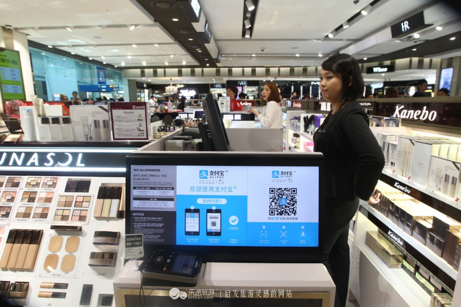 在仁川可以去哪里购买奢侈品衣服,仁川机场购物哪里好