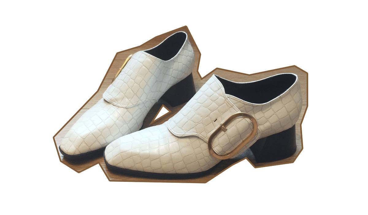 擦亮眼睛不能被假象蒙蔽,擦亮眼睛不容易掉坑里