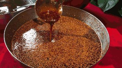 这个漂亮的青岛大嫚儿，独自经营一家冒菜馆5年，加盟店竟然开到了70家！