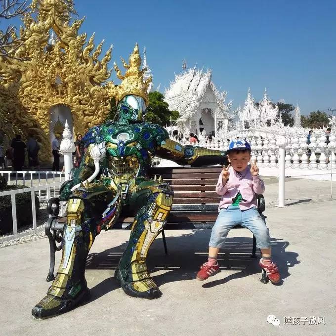 能在异国被警察抓也没谁了吧？这是我的清迈，和你去的不一样！