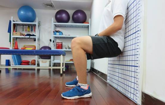 为什么骑自行车膝盖疼,为什么骑自行车膝盖会不舒服