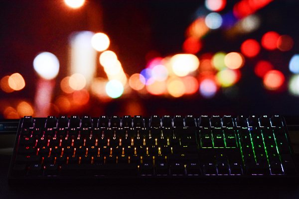 ikbc机械键盘c104黑轴,ikbc跟樱桃机械键盘的区别