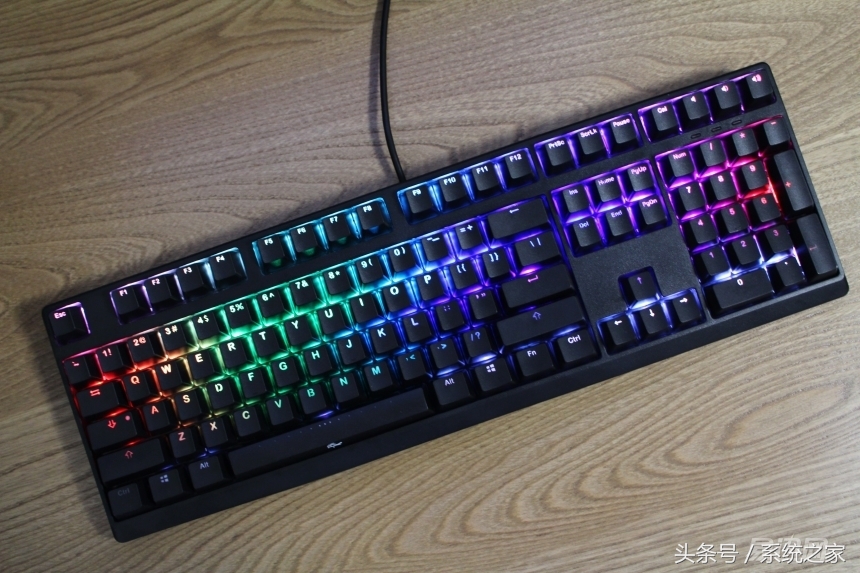 竞技机械键盘推荐性价比最高,竞技专用键盘