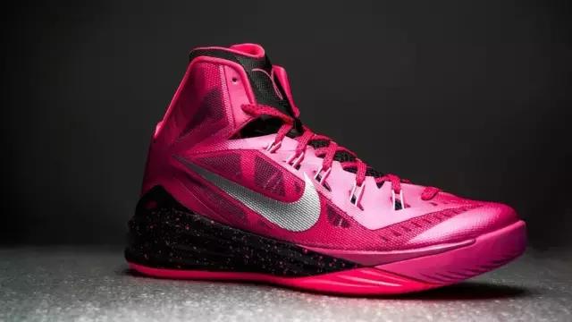 最近很火的黄黑配色的球鞋,公认最好看的配色的球鞋