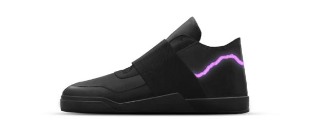 这双鞋竟然可以播gif？