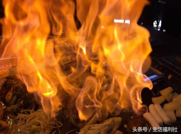 哈尔滨地铁哪一站有美食,哈尔滨地铁1号线小吃街