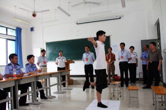 聊聊招警面试都考哪些类型的题,警察招聘考试面试一般说什么啊