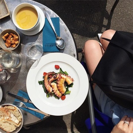 去旅行拍出大片的感觉,去旅游拍照姿势不露脸